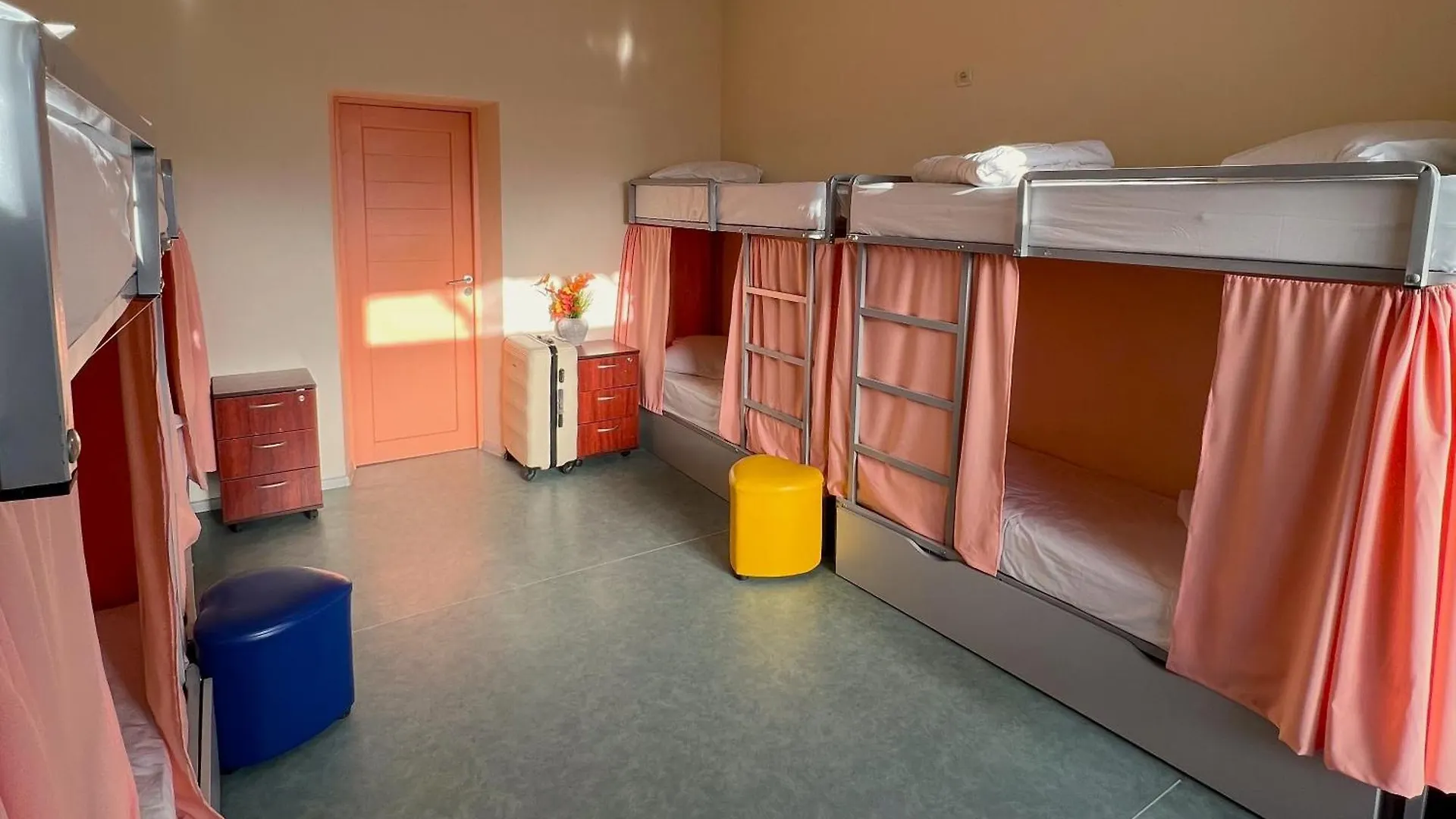 Demeevsky Hostel Kijów Ukraina