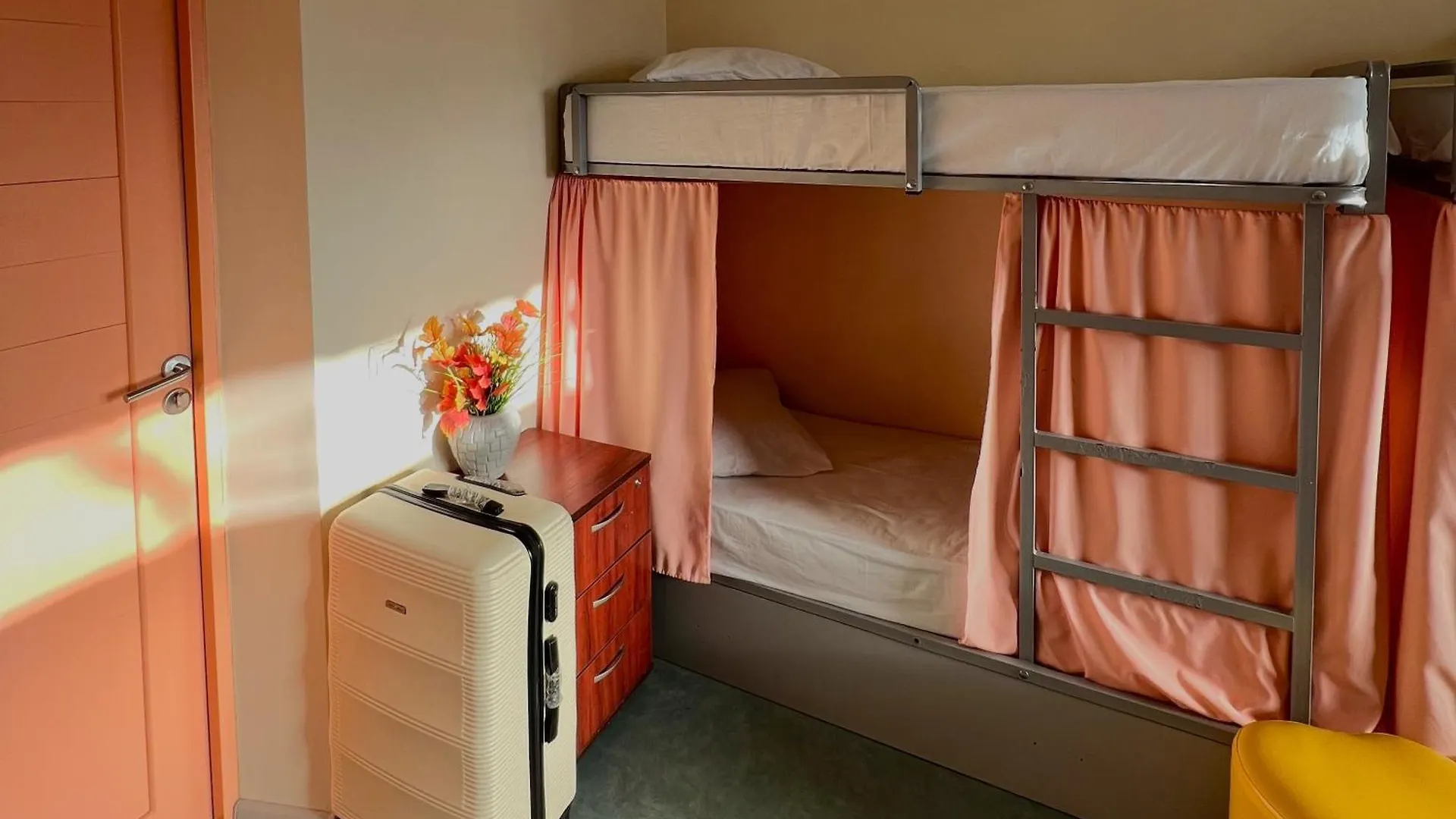 Demeevsky Hostel Kijów